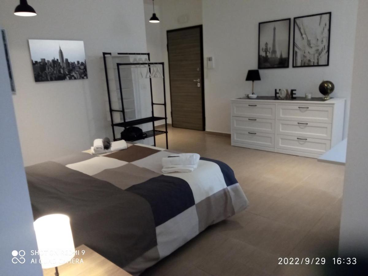Miss Rossella Home Барі Екстер'єр фото