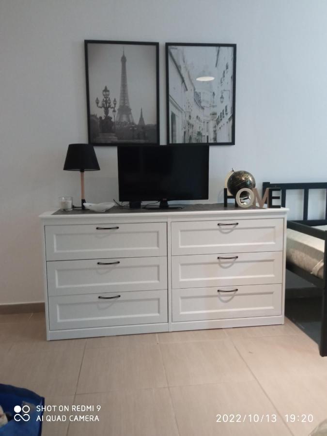 Miss Rossella Home Барі Екстер'єр фото
